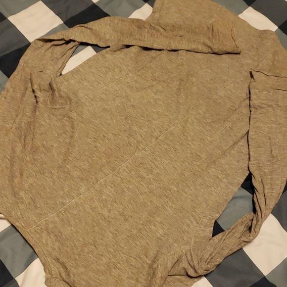 Tee - Picture 3 of 4